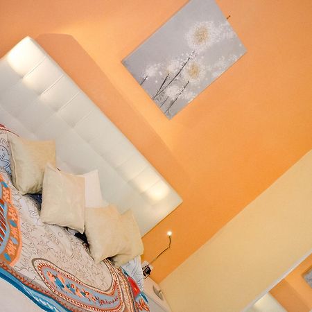 B&B L'Incrocio Σαλέρνο Εξωτερικό φωτογραφία