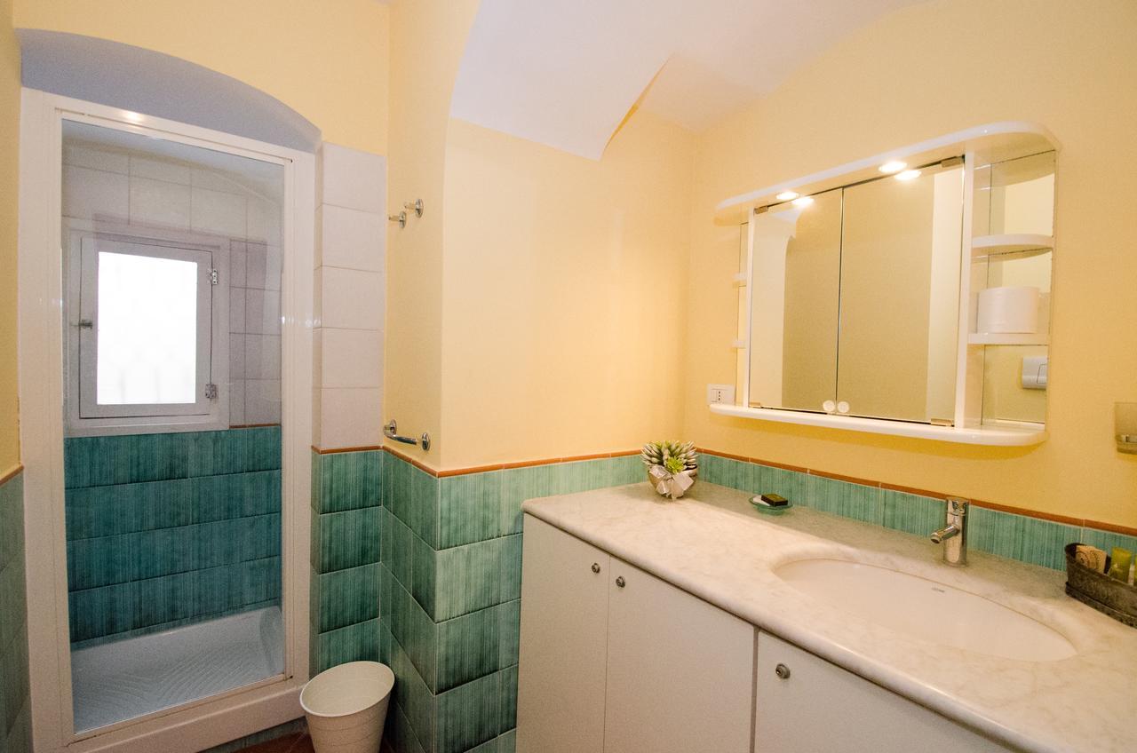 B&B L'Incrocio Σαλέρνο Εξωτερικό φωτογραφία