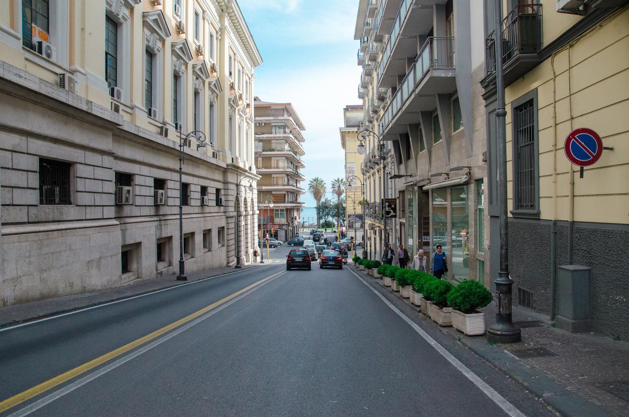 B&B L'Incrocio Σαλέρνο Εξωτερικό φωτογραφία