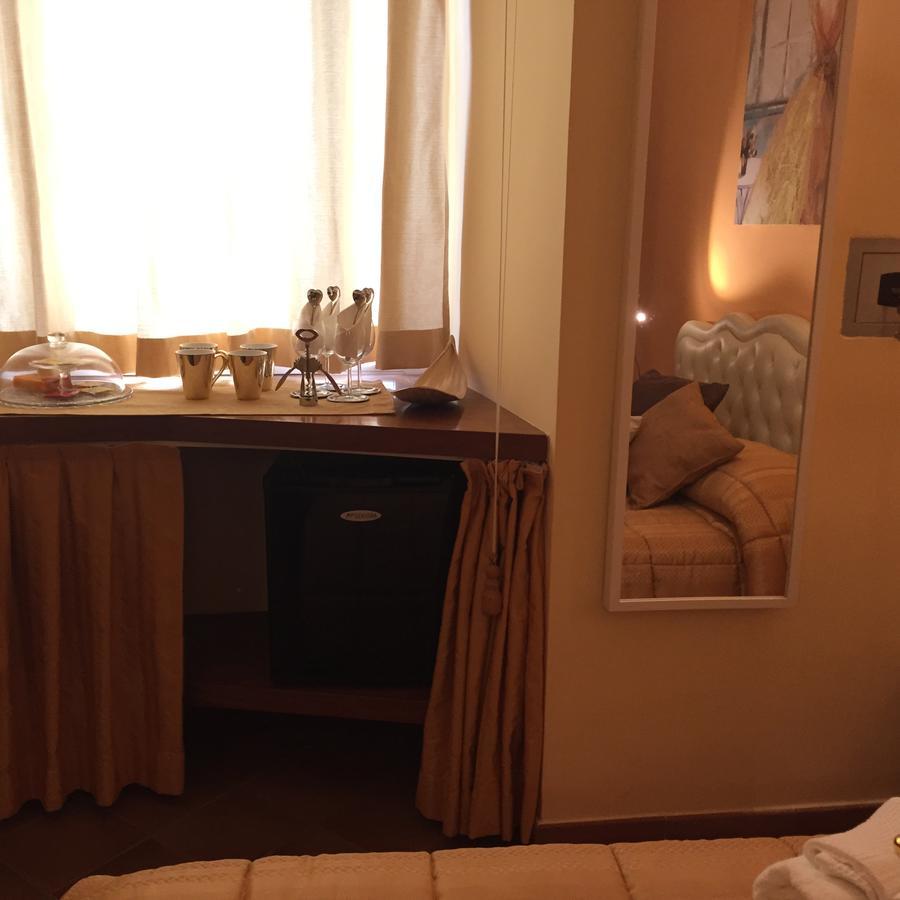 B&B L'Incrocio Σαλέρνο Εξωτερικό φωτογραφία