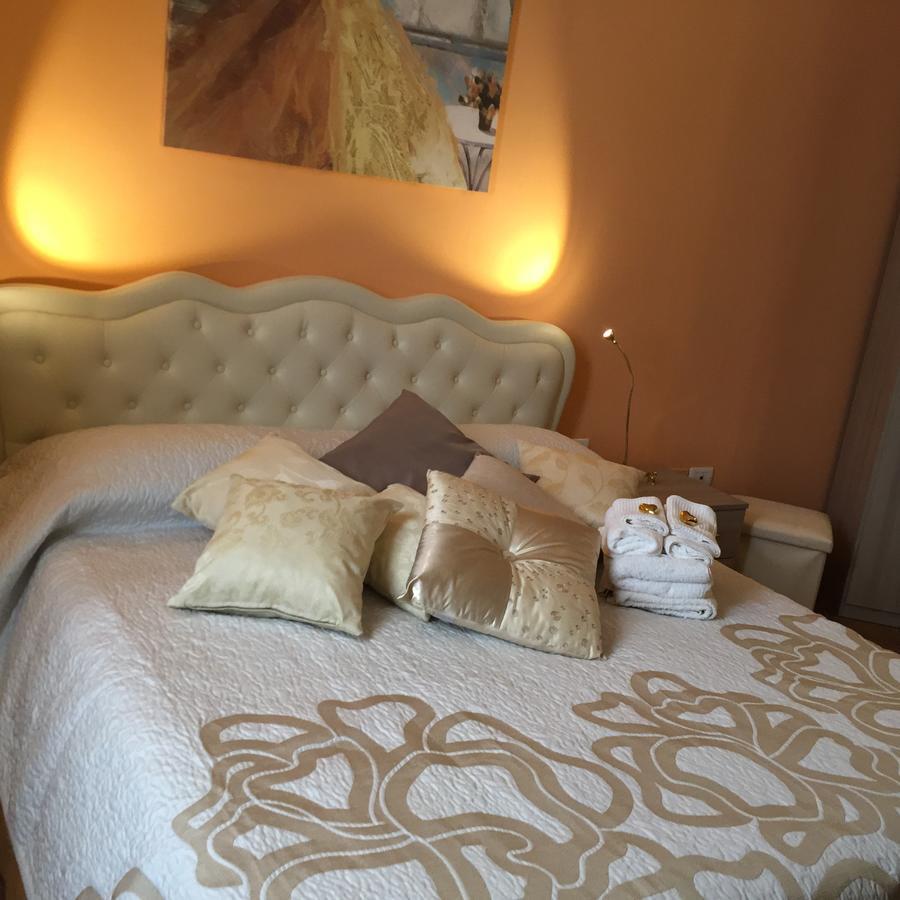B&B L'Incrocio Σαλέρνο Εξωτερικό φωτογραφία