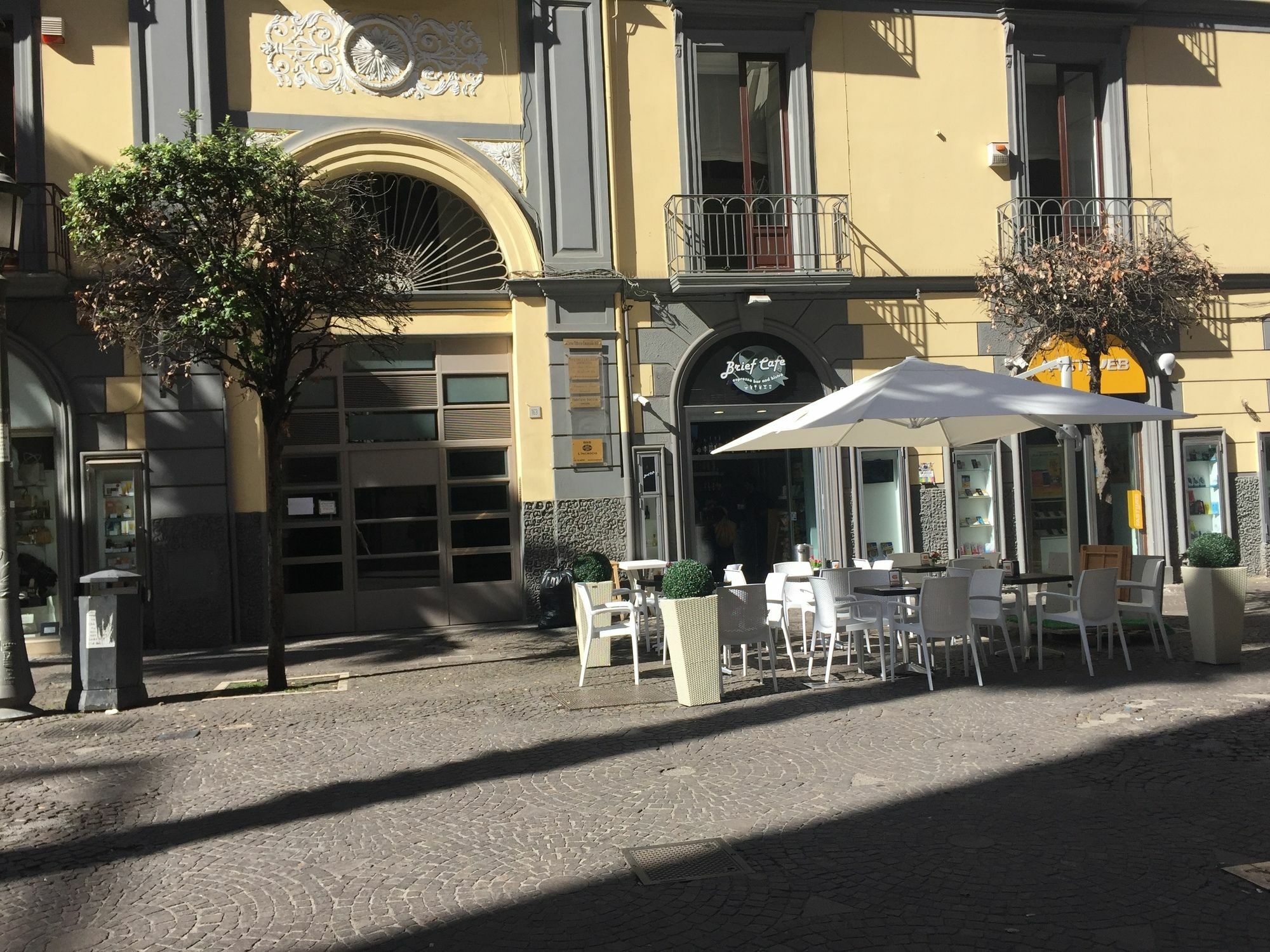 B&B L'Incrocio Σαλέρνο Εξωτερικό φωτογραφία